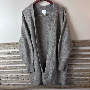 HM grey knit cardigan sweater